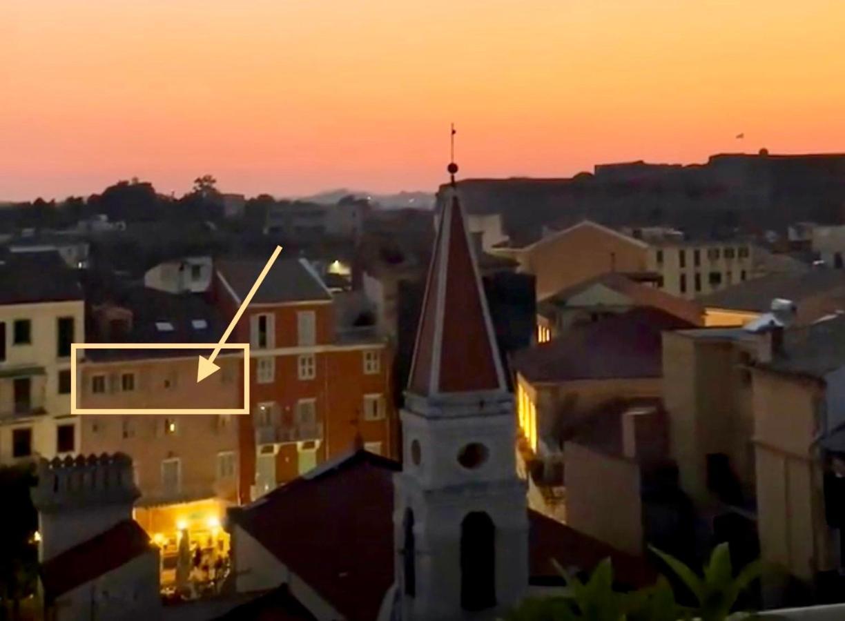 "San Giacomo Square Apt." In The Heart Of Old Town Corfu  Exteriör bild